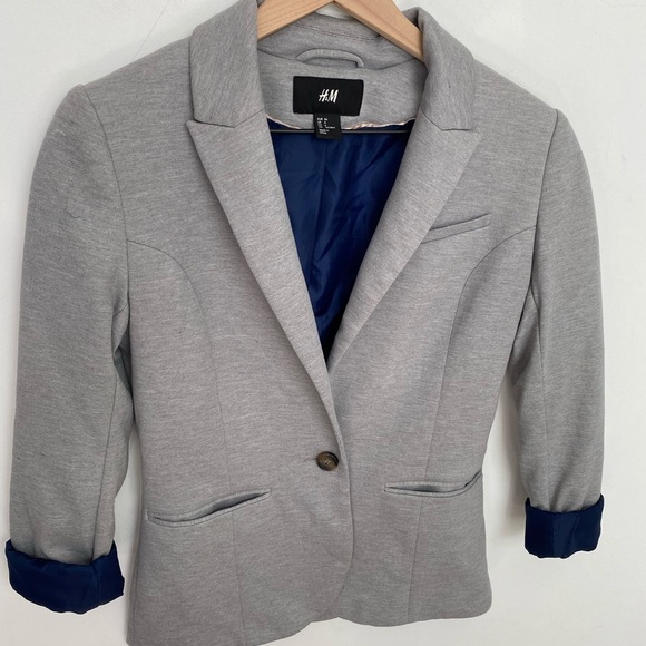 H&M gray blazer, size 6 - Picture 9 of 10